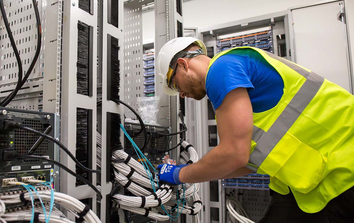 LAN Cabling: The Foundation of Efficient Modern Offices